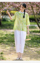 Load image into Gallery viewer, Iris Fine Peridot Preeminent Top