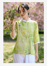 Load image into Gallery viewer, Iris Fine Peridot Preeminent Top