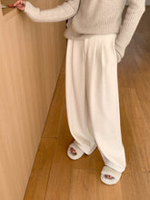 Load image into Gallery viewer, Alice Iconic Pant

