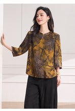 Load image into Gallery viewer, Azalea Floral Print Relaxed Rina Top
