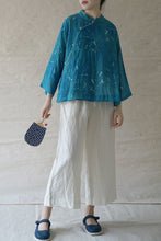 Load image into Gallery viewer, Crane Hibiscus Top (Turquoise)
