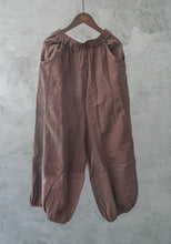 Muatkan imej ke dalam penonton Galeri, Remi Captivating Pants
