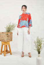 Load image into Gallery viewer, Red Sakura Print Zena Top
