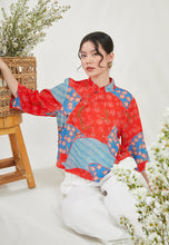 Load image into Gallery viewer, Red Sakura Print Zena Top
