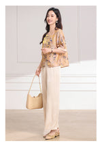 Muatkan imej ke dalam penonton Galeri, Larimar 2-Piece Light Purple Floral Shine Set
