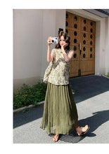 Load image into Gallery viewer, Johanna 2-Piece Vintage Print Vest Set Prestige
