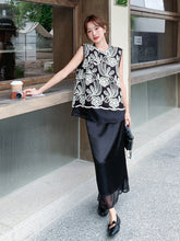 Load image into Gallery viewer, Melinda 2-Piece Black Lace Embroidered Federica Set
