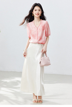 Muatkan imej ke dalam penonton Galeri, Rita Pink Lace V-Neck Longevity Top

