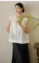 Load image into Gallery viewer, Jasper Sumptuous Top White Embroidered Monarch Tempo
