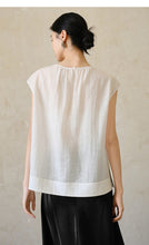 Load image into Gallery viewer, Jasper Sumptuous Top White Embroidered Monarch Tempo
