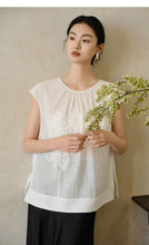 Load image into Gallery viewer, Jasper Sumptuous Top White Embroidered Monarch Tempo
