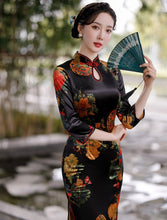 Load image into Gallery viewer, 3/4 Sleeve Knee Length Traditional Cheongsam Floral Velvet Chinese Dress
