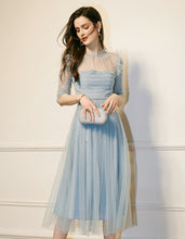 Muatkan imej ke dalam penonton Galeri, Grenadine Maiden Dress
