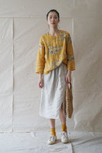 Load image into Gallery viewer, Yellow Crane Cheongsam Top
